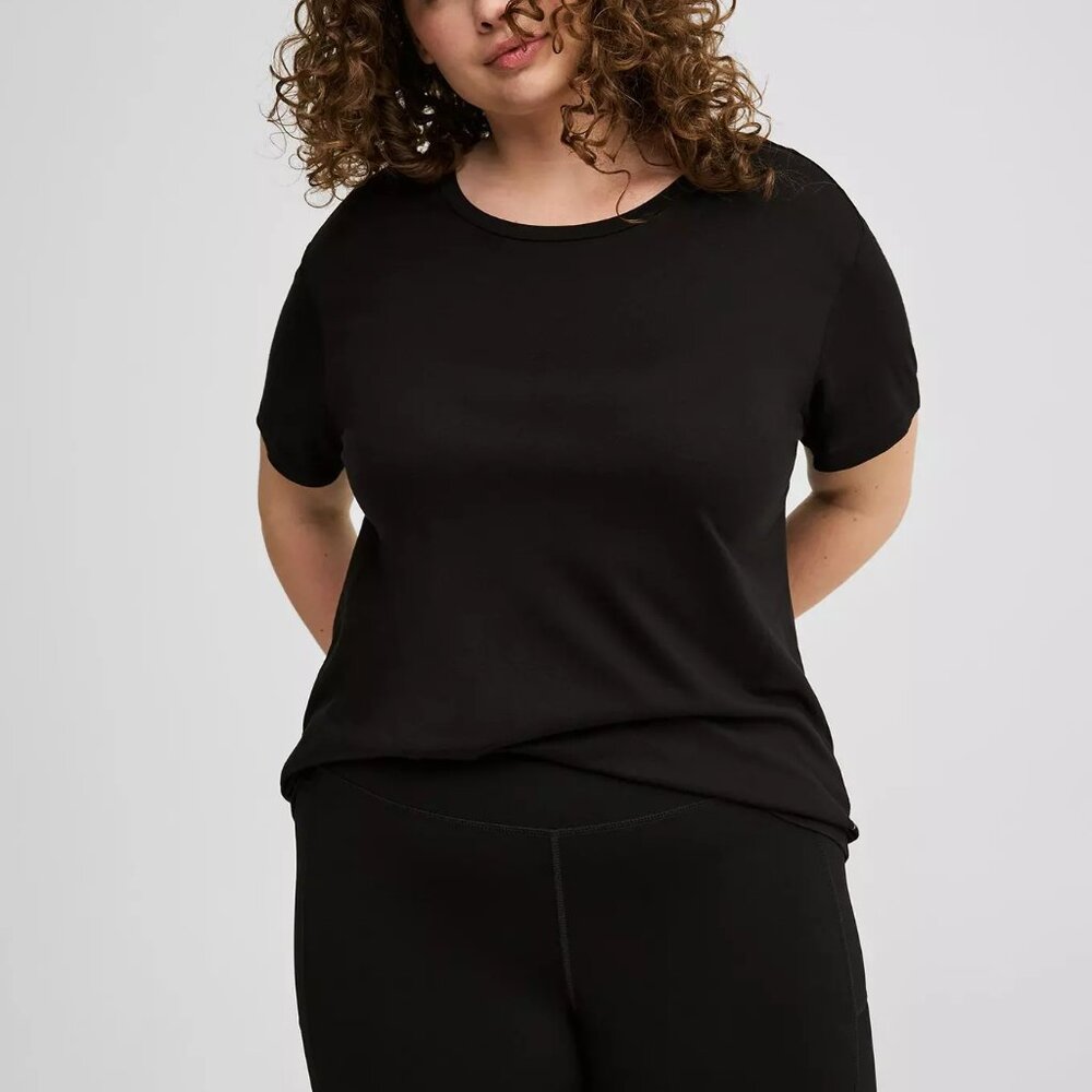 NWT Torrid Performance Cotton Short Sleeve Active Tee